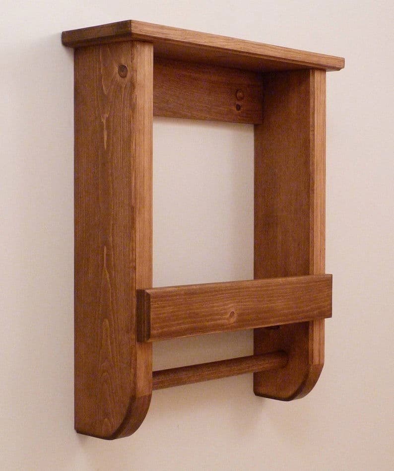 KUZELA  Ahşap Raflı Duvar Havluluk